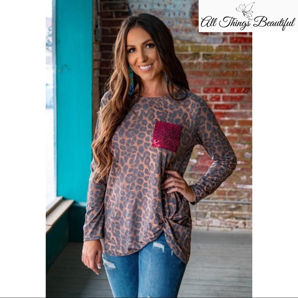 L&B Tops - 🐾Leopard Knotted Top W/ Fuchsia Sequin Accent🐾